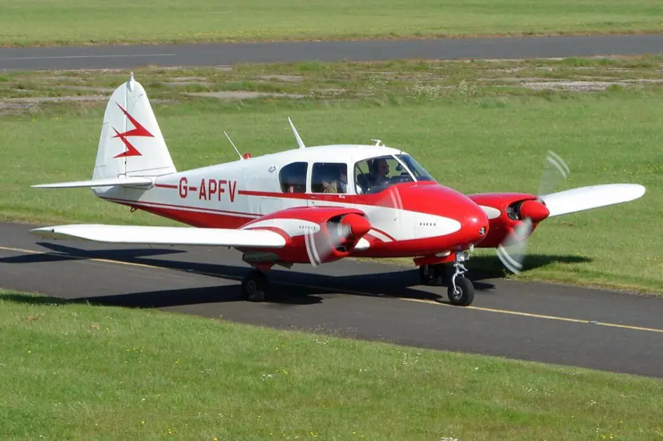 Piper PA-23 Apache