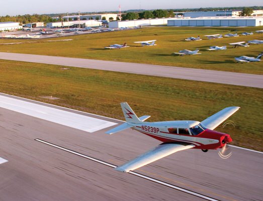 Piper PA 24 Comanche