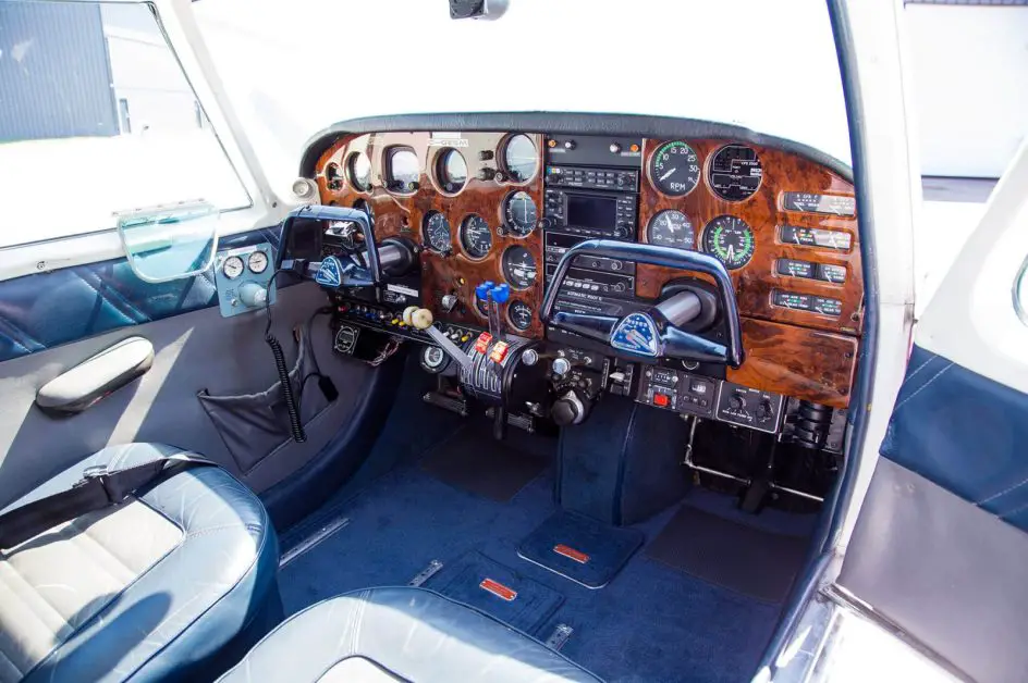 Piper PA 30 Cockpit