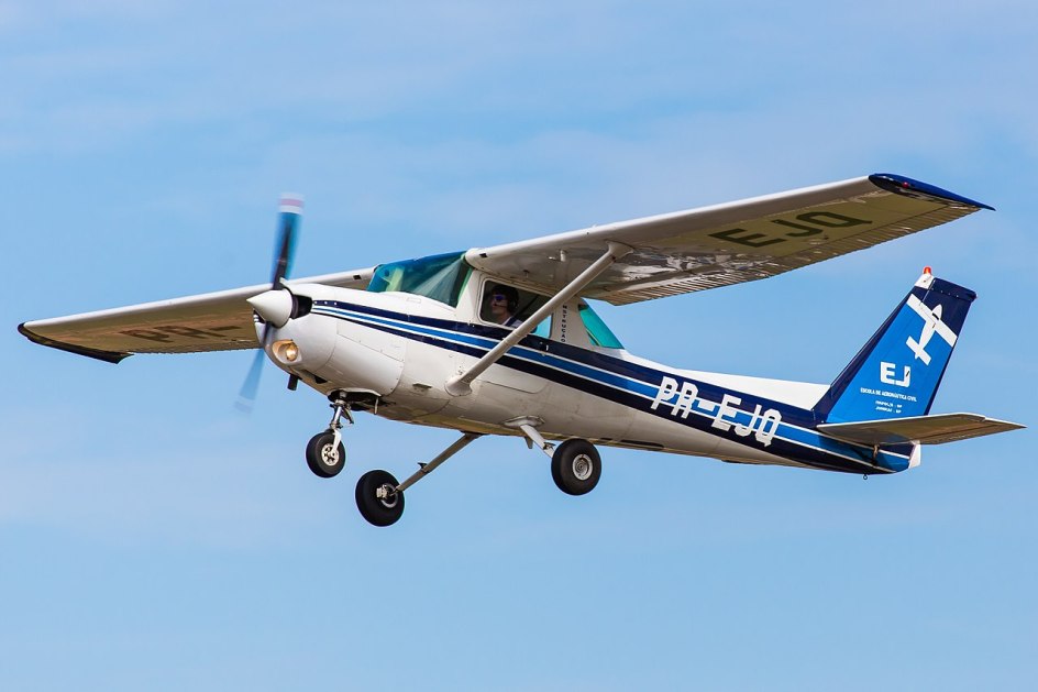 Cessna 152 Full Guide